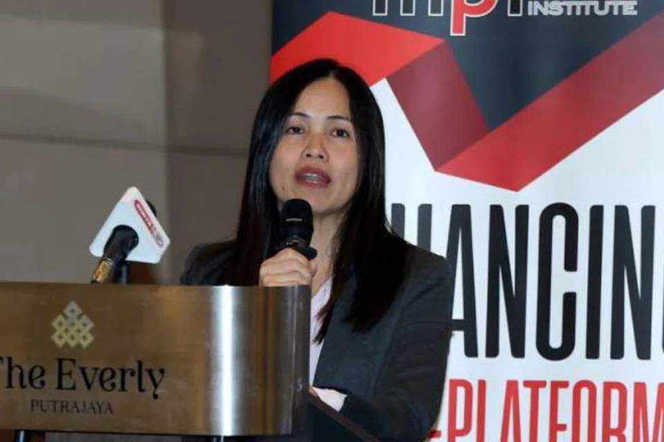 Timbalan Menteri Komunikasi Malaysia, Cik Teo Nie Ching.
