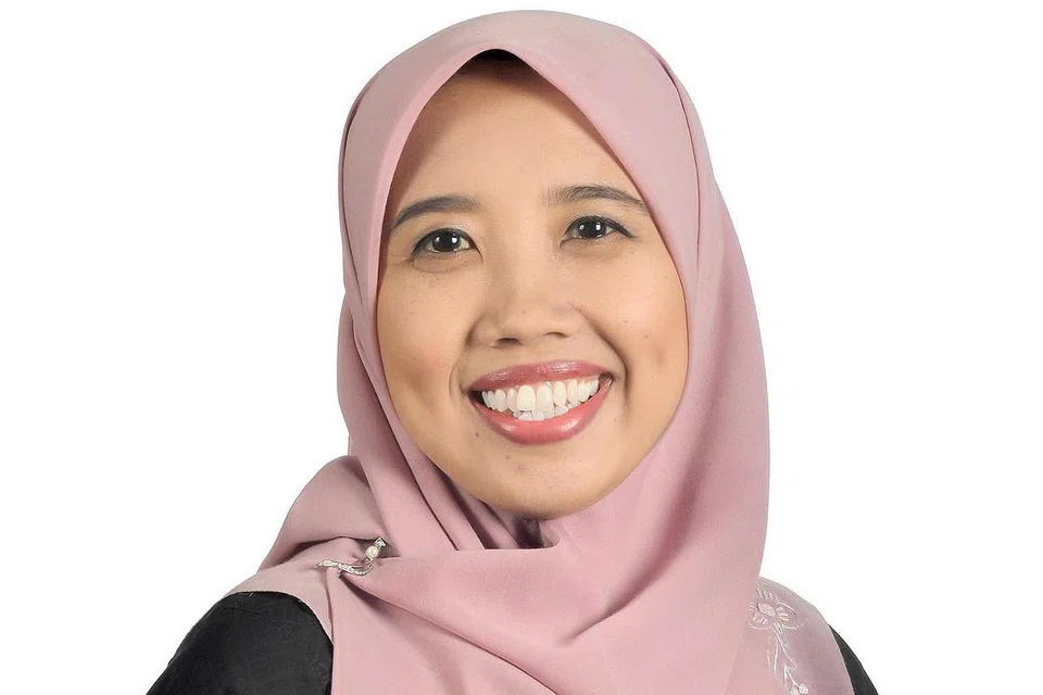 - Timbalan Ketua Pegawai Eksekutif (CEO) Yayasan Mendaki, Cik Aidaroyani Adam.