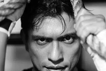 POS DI INSTAGRAM: Dengan lampiran pos foto hitam putih dirinya, Adi Putra mengumumkan akan mengadakan sidang media bagi berkongsi kisah menyelubungi kontroversi perkahwinan keduanya baru-baru ini. - Foto LAMAN INSTAGRAM ADI PUTRA