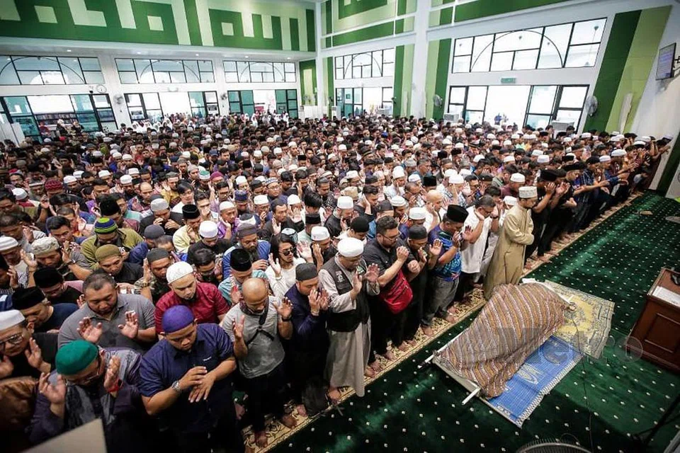 fd033242-f104-4c63-a23a-ba74c9a504bb