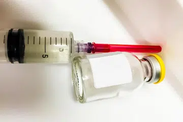 Retatrutide yang kini tular di media sosial, sedang menjalani ujian untuk tujuan penurunan berat badan namun masih belum diluluskan oleh HSA. BH difahamkan ubat tersebut boleh didapati dalam botol vial 10 miligram dengan harga sekitar $250.