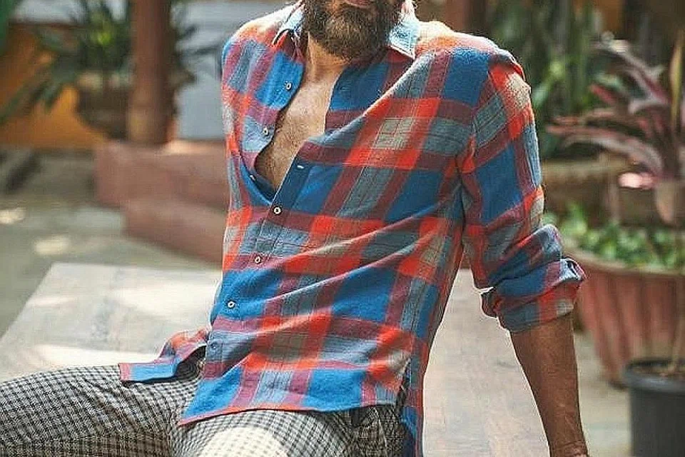 DINO MOREA: Apabila nama mula tenggelam dan peranan remeh diterimanya, beliau lebih selesa bangun perniagaan restoran Crepe Station Cafe di Mumbai. - Foto LAMAN FACEBOOK BOLLYWOODSHAADIS.COM 