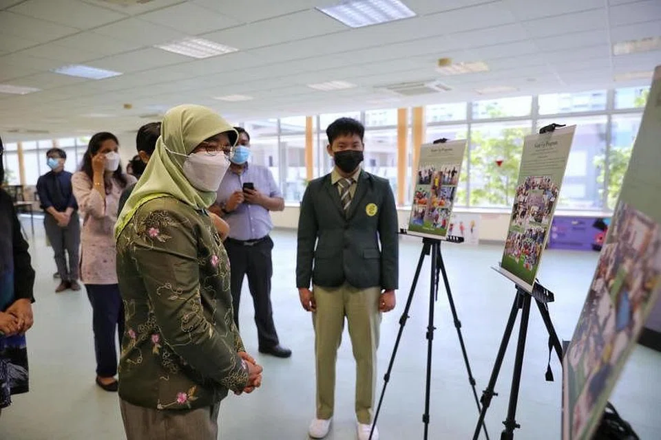 Foto BH oleh KEVIN LIM