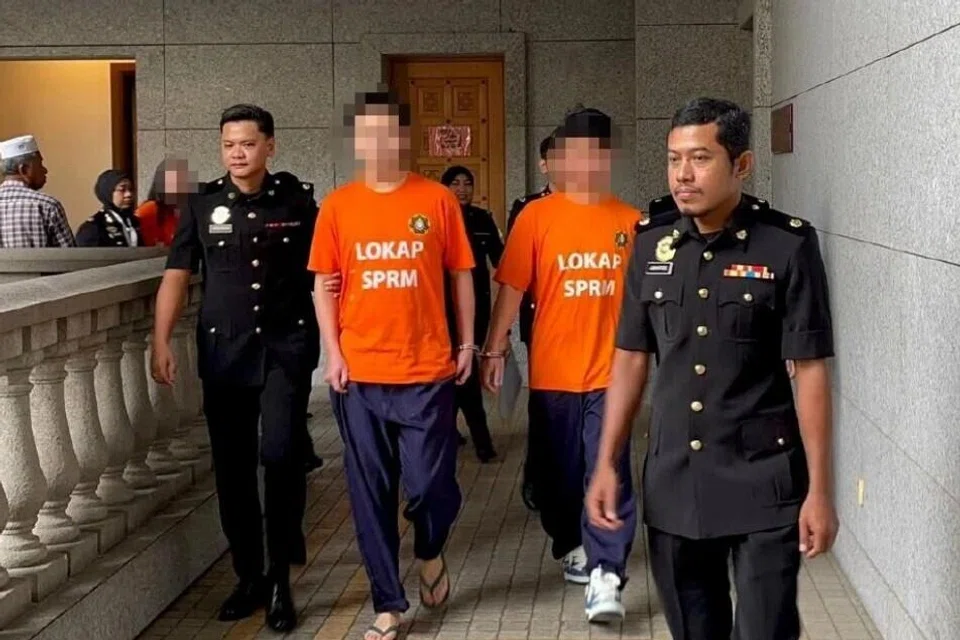 Antara individu dipercayai anggota sindiket penipuan antarabangsa warga China yang ditahan Suruhanjaya Pencegahan Rasuah Malaysia (SPRM) dengan kerjasama pihak berkuasa China.