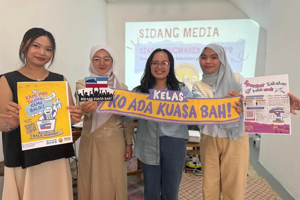 Ahli Hai Mandak! (dari kiri) Cik Cindy May Justin, Cik Suriana Mohammad Salleh, Cik Priska Magdalena Sinem dan Cik Calvina Angayung, yang menggerakkan kempen “Anak Sabah Balik Mengundi”.