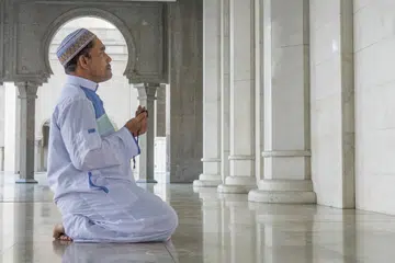 Ramadan adalah madrasah yang membentuk peribadi Muslim sejati – sabar dalam menghadapi cabaran, jujur dalam perbuatan, taat dalam ibadah, dermawan kepada orang lain dan merendah hati kepada Allah swt dengan istighfar dan taubat.