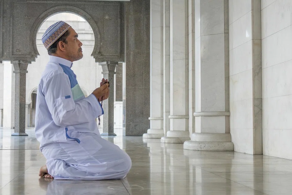 Ramadan adalah madrasah yang membentuk peribadi Muslim sejati – sabar dalam menghadapi cabaran, jujur dalam perbuatan, taat dalam ibadah, dermawan kepada orang lain dan merendah hati kepada Allah swt dengan istighfar dan taubat.