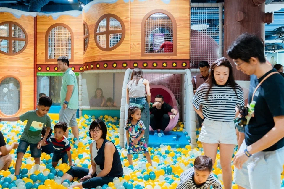 pororo park, marina square, taman permainan