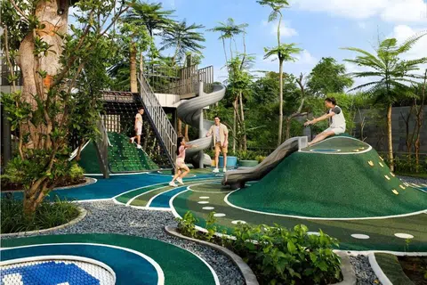 Padma Hotel Semarang menawarkan penginapan percutian yang tenang walau di tengah bandar. 