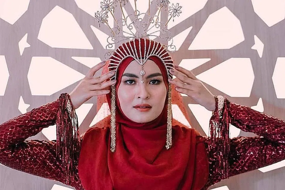WANY 'CANGGUNG' DENGAN ULAR SAWA - Foto FMC MUSIC