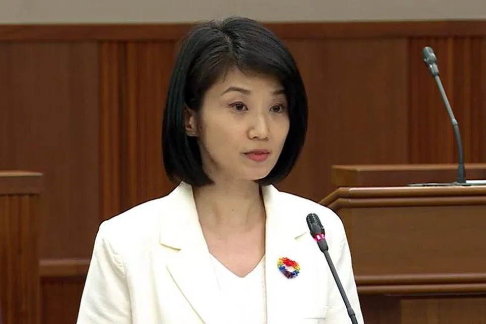 PERMUDAH LAPOR KEGANASAN RUMAH TANGGA: Menteri Negara (Pembangunan Sosial dan Keluarga merangkap Ehwal Dalam Negeri), Cik Sun Xueling, berkata di Parlimen pada 10 Januari, Kementerian Pembangunan Sosial dan Keluarga akan melancarkan lebih banyak kaedah bagi memastikan sistem yang akan membolehkan orang ramai membuat keputusan lebih mantap dan konsisten bagi melaporkan keganasan rumah tangga.