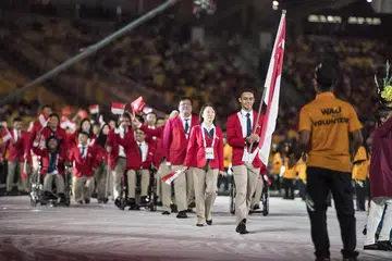 MAHU KIBARKAN BENDERA NEGARA LAGI: Para atlet sukan Para Singapura di APG 2017 di Kuala Lumpur. 