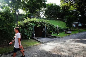 Battle Box di Fort Canning menjadi tempat bagi pertunjukan dan pengalaman mengasyikkan, ‘Underground: The Summoning’ berdasarkan cerita ngeri.