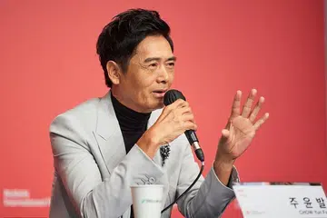 Chow Yun Fat di Festival Filem Antarabangsa Busan pada 2023.