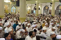 TAMPUNG RAMAI ANGGOTA JEMAAH: Pada 2022, Majlis Haul Habib Noh 2022 yang diadakan di Masjid Sultan berjaya menarik seramai 7,000 hingga 8,000 orang termasuklah jemaah yang duduk di dalam dan luar masjid.