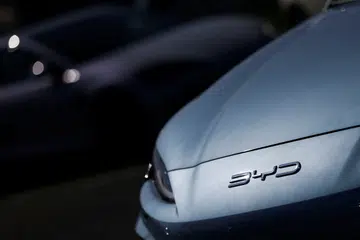 Sehingga akhir November, BYD yang beribu pejabat di Shenzhen, dan juga menghasilkan kenderaan hibrid, telah menjual sebanyak 2.1 juta kenderaan elektrik (EV) setakat 2025.