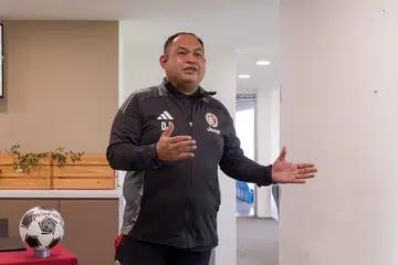 Naib pengerusi Balestier Khalsa, Darwin Jalil, berkata pihaknya bersedia kenakan denda kepada sesiapa sahaja yang lontarkan kata-kata berbaur perkauman semasa perlawanan Liga Belia Singapura (SYL). 