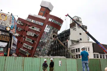 Jumlah kematian akibat gempa bumi yang berlaku pada 3 April di Taiwan kini mencecah 12 orang dan lebih 1,000 yang lain cedera.
