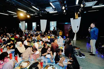 baju Raya, Membina Kasi Balik, kanak-kanak kurang berkemampuan