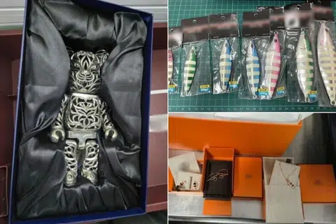wanita malaysia didenda, singapore customs. bearbrick