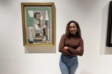 Qis Maraj begitu teruja apabila dapat melihat sendiri kerja seni indah pelukis berpengaruh pada abad ke-20, Pablo Picasso, di Muzium Picasso di Malaga.