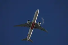 Pensijilan itu bakal dianugerahkan secara rasmi kepada Emirates dalam beberapa bulan mendatang setelah lebih 30,000 kakitangan syarikat tersebut menjalani latihan baru yang tertumpu kepada autisme dan sensitiviti deria.