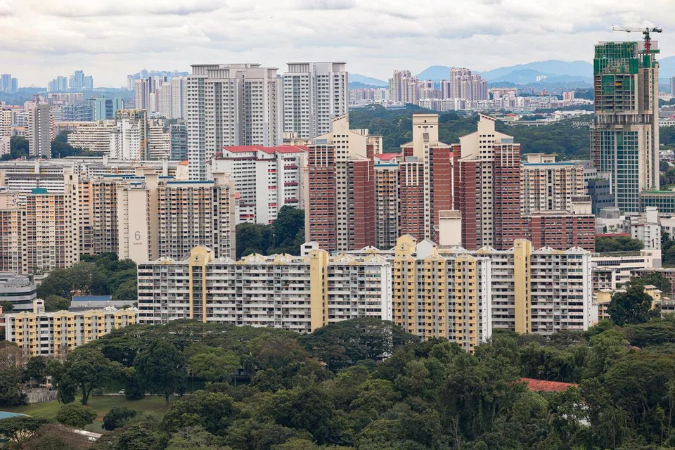 Sesetengah Anggota Parlimen menyoal bagaimana ketepatan ramalan pendapatan dan perbelanjaan boleh menjejas keupayaan pemerintah untuk merancang dasarnya.