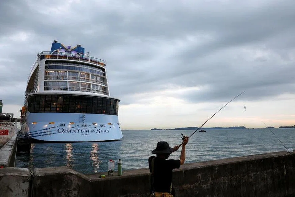 Penumpang kapal persiaran Quantum of the Seas milik Royal Caribbean yang disahkan positif Covid-19 pada pagi Rabu (9 Dis) kini didapati negatif virus itu.