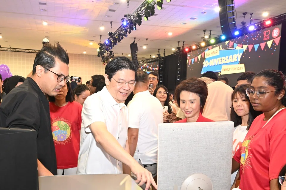 Low Yen Ling, Lawrence Wong 