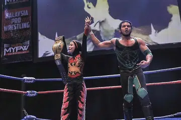 MUNCUL JUARA: Nordiana yang menjuarai pertandingan gusti di mana videonya tular baru-baru ini menyatakan kejayaannya menjuarai pertandingan Malaysia Pro Wrestling-The Wrestleconi adalah permulaan baginya. - Foto INSTAGRAM NORDIANAPW