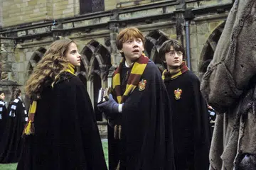 KEMBARA MUZIK HARRY POTTER: Orkestra Metropolitan Festival akan mengiringi tayangan filem Harry Potter and the Chamber of Secrets pada Januari depan. - Foto fail