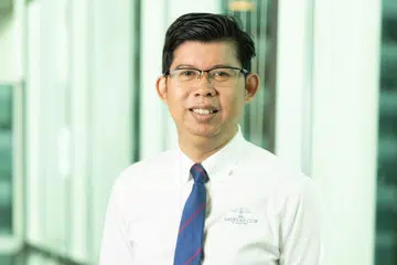 INGIN BANTU PEKERJA: Encik Muhammad Zaid Idris menjadi tempat rakan sekerjanya meluahkan keprihatinan serta kebimbangan tentang pekerjaan mereka semasa tempoh pandemik. 