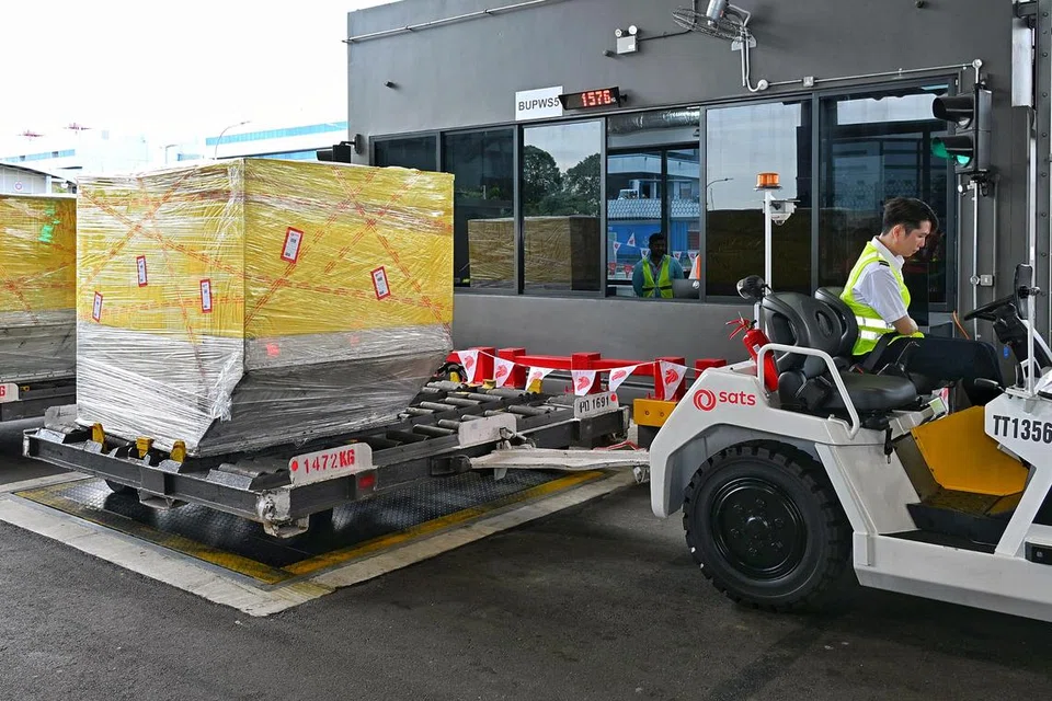 Sats, pusat kendali kargo, BUP