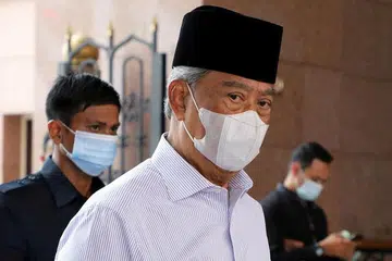 KEPUTUSAN DICAPAI: Pengerusi Perikatan Nasional, Tan Sri Muhyiddin Yassin berkata, rundingan dalam kalangan parti PN termasuk Parti Islam Se-Malaysia (PAS) dan GERAKAN akan diadakan segera, dan gagasan itu akan bertanding di kesemua kerusi dalam pilihan raya negeri Melaka pada 20 November ini. - Foto 