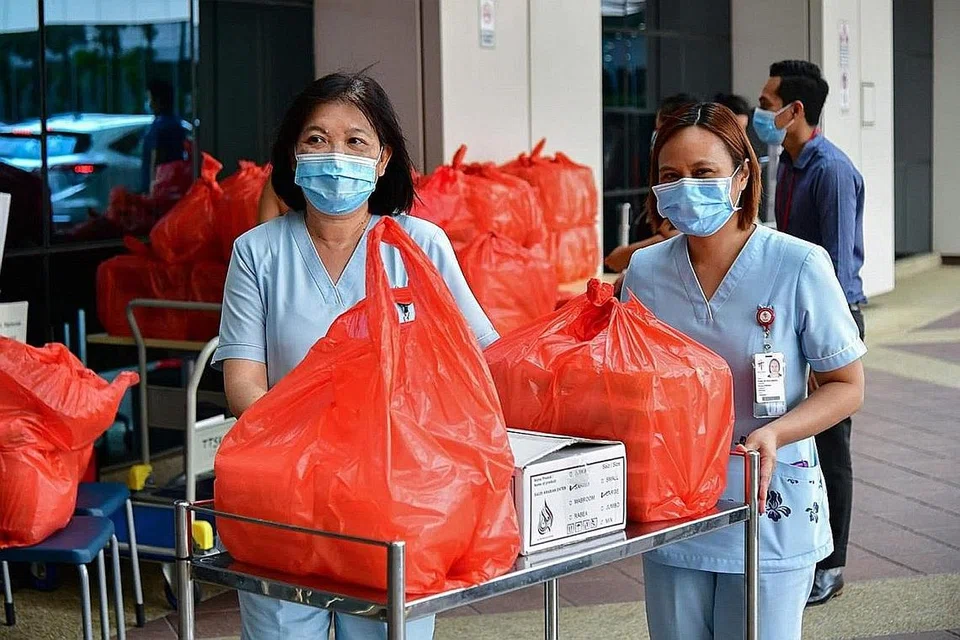 SEBAR RAHMAH: Dalam keadaan situasi Covid-19 yang mencabar ini, semangat perpaduan harus ditingkatkan, ikatan yang terjalin tetap disemai. - Foto RLAF