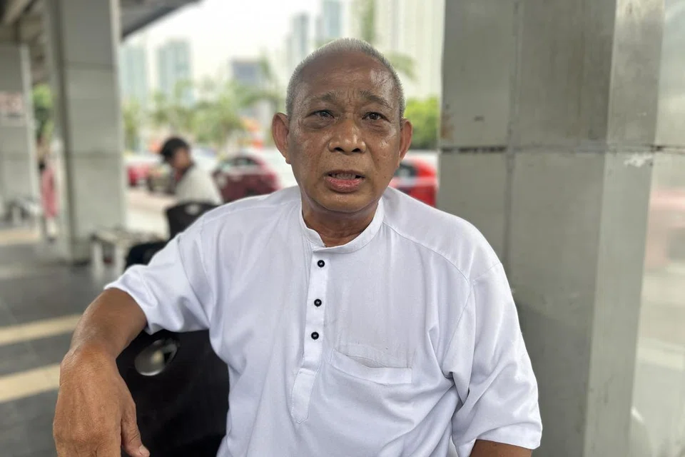 Encik Abdul Nasir Abdul Rahman, 65 tahun.
