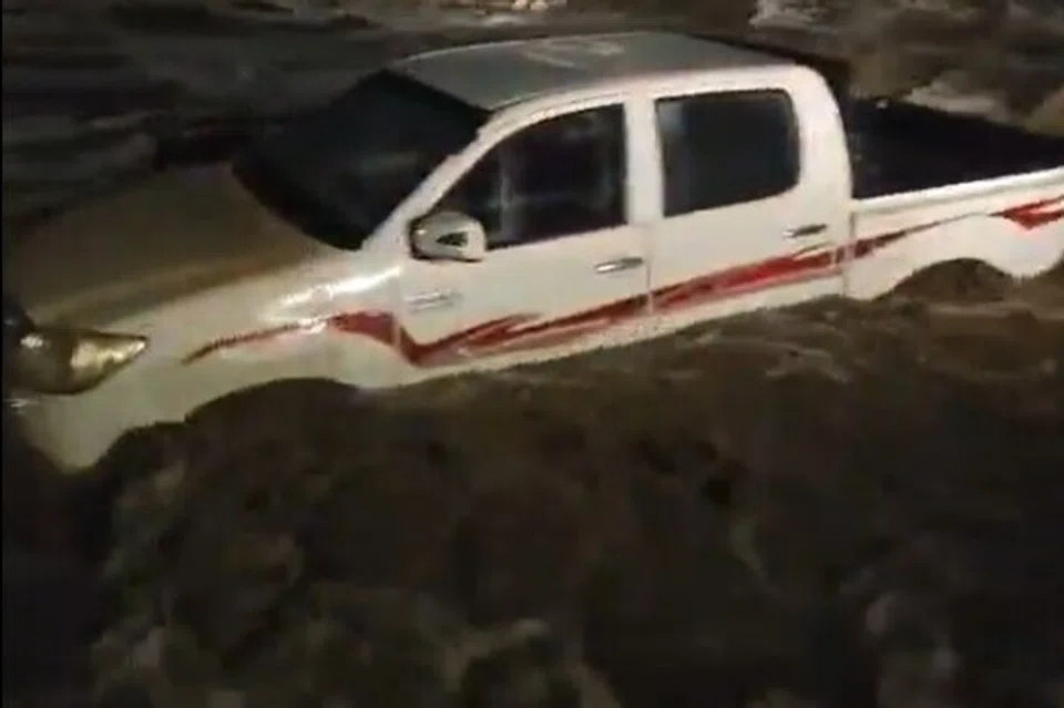 flood, banjir kilat, makkah