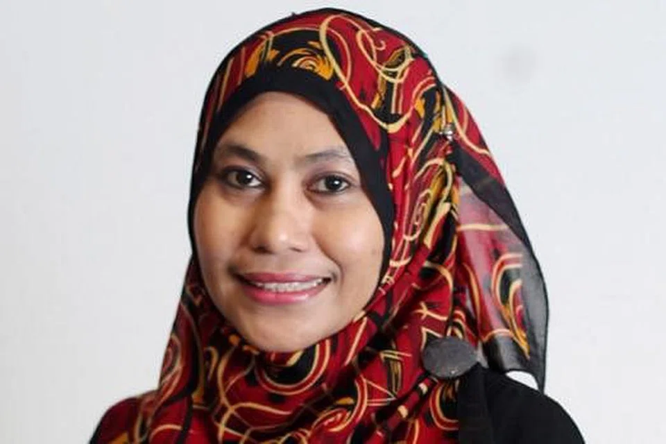 PEMBENTANG DAN PANELIS: Cik Hanim Mohd Saleh, Mufti Dr Mohamed Fatris Bakaram dan Encik Mohamed Khair Mohamed Noor.