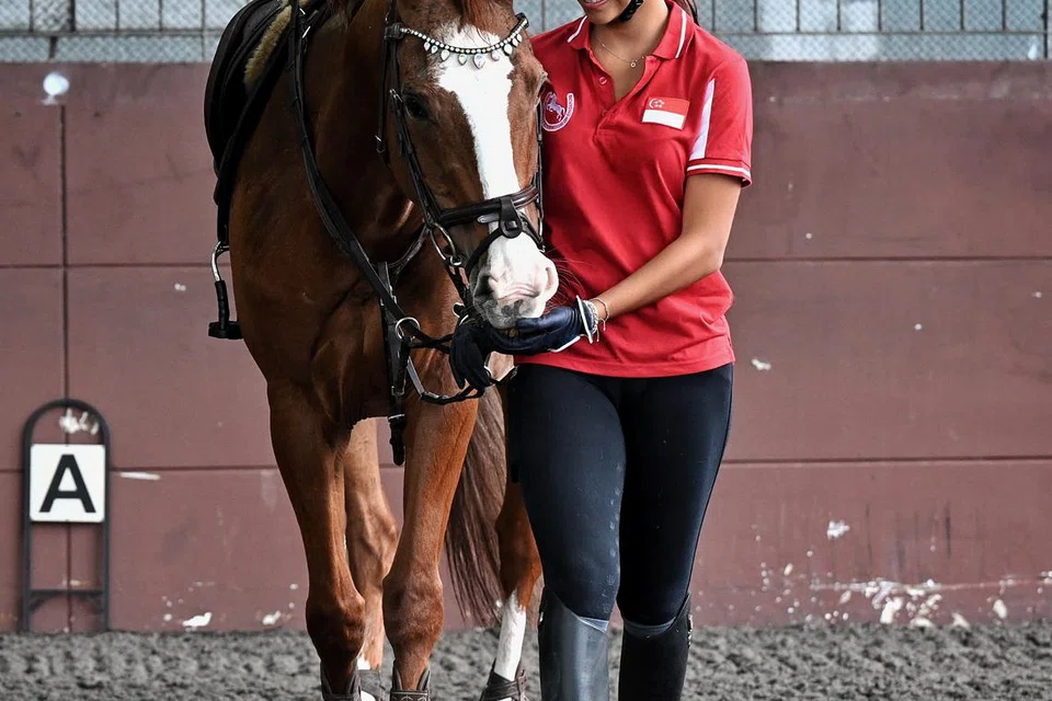 TEMUI KESERASIAN: Tara Nur Ibrahim telah bersaing bersama kudanya, Scooby, sejak April 2021. 