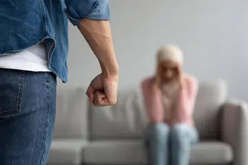 MANGSA PERLU DIPERKASA: Lebih banyak sumber dan sokongan kini tersedia bagi mangsa keganasan keluarga.