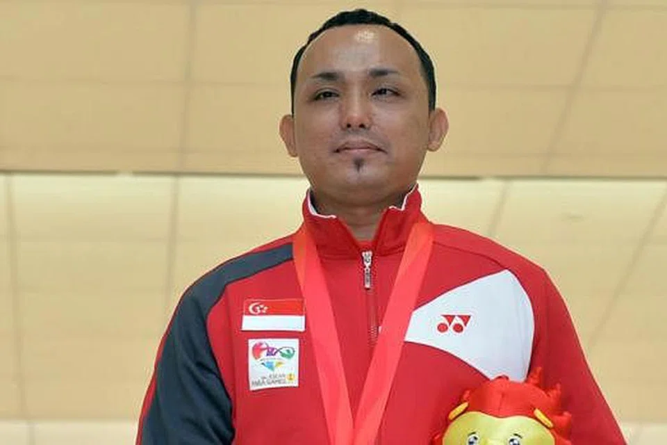 DAPAT SOKONGAN: Jaguh bowling negara di APG, Mohamed Ismail Hussain, antara atlit negara yang bakal meraih manfaat program spexBusiness. - Foto fail