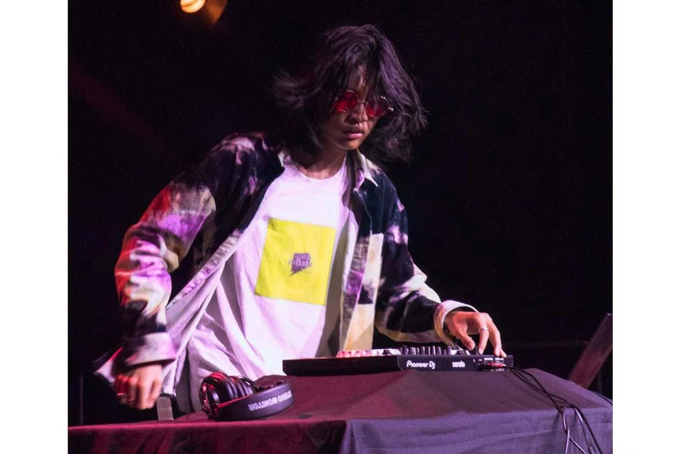 PEJUANG MUZIK DANSA ELEKTRONIK: Ilham Jufri menganggap muzik dansa elektronik (EDM) yang menjadi cita rasanya tidak harus disalahtakrifkan sebagai muzik kelab malam tetapi yang dapat membangkitkan emosi pendengar. - Foto BRANDON YHB