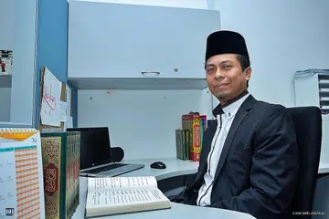 SEBAR KEBAIKAN UNTUK MASYARAKAT: Ketua Jabatan Pendidikan Islam Masjid Mujahidin, Ustaz Mohd Iszam Karim. - Foto MASJID MUJAHIDIN