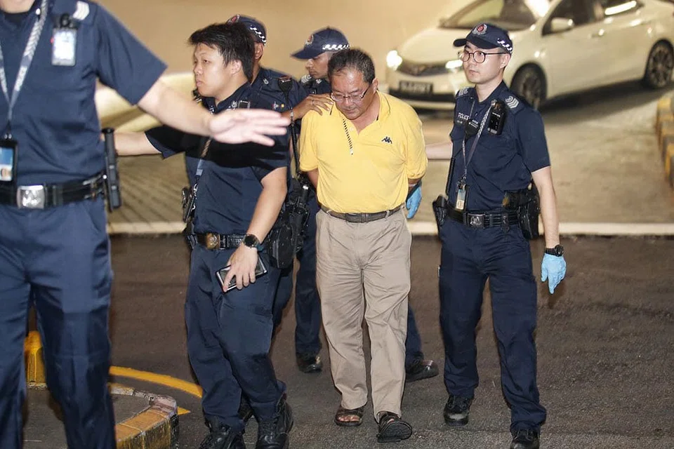 DIJATUHI HUKUMAN PENJARA: Chong Kim Hoe semalam dijatuhi hukuman penjara dua tahun enam bulan setelah terlibat dalam kemalangan yang membunuh dua wanita Filipina di Pusat Beli-Belah Lucky Plaza pada 2019. - Foto fail