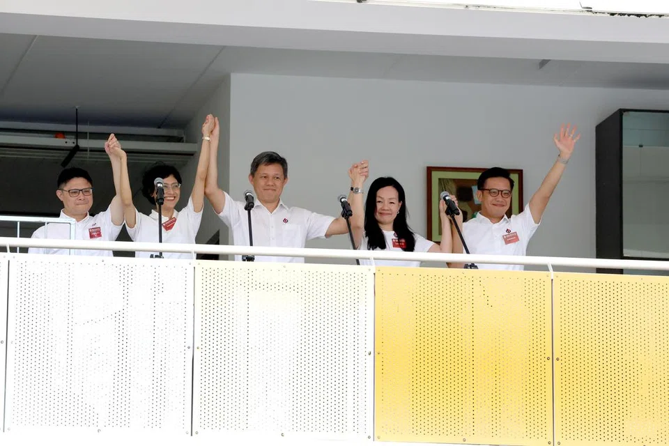 Pasukan PAP yang akan bertanding di GRC Tanjong Pagar terdiri daripada (dari kiri) Encik Foo Cexiang, Cik Joan Pereira, Encik Chan Chun Sing, Cik rachel Ong dan Encik Alvin Tan. 