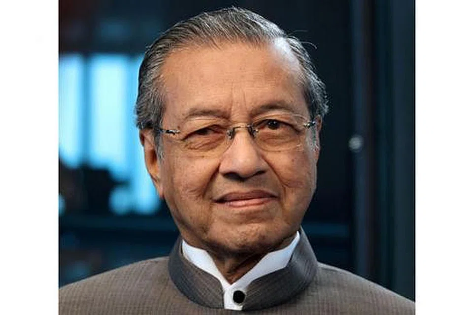 TUN DR MAHATHIR: Rancang bekerja dengan Proton dan menjadikan syarikat itu berjaya. - Foto fail