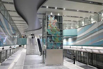 KEMUDAHAN PERKHIDMATAN: Hampir separuh daripada stesen laluan CRL akan dijadikan stesen pertukaran dan dirangkaikan dengan laluan keretapi lain, termasuk stesen MRT Bright Hill di laluan Thomson-East Coast untuk memudahkan perjalanan penumpang. - Foto fail