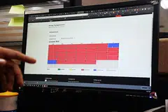 SUDAH PENUH: Orang ramai yang ingin membuat pendaftaran (gambar atas) bagi mendapatkan tag RFID dapati ia cepat dipenuhi bagi bulan depan. - Foto BH oleh HARITH MUSTAFFA