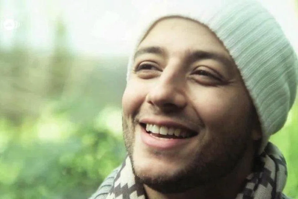 ‘Maly Siwak (I Have No One But You)‘ merupakan lagu terkini Maher Zain, yang dicipta sempena Ramadan 2025.