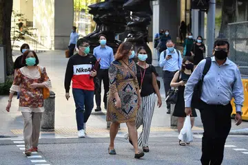 CARI KESEIMBANGAN: Setiausaha Agung Kongres Kesatuan Sekerja Kebangsaan (NTUC), Encik Ng Chee Meng, berkata terdapat keseimbangan halus antara menyelamatkan nyawa dengan mengekalkan mata pencarian dan usaha membendung virus menjadi keutamaan. - Foto BM oleh CHONG JUN LIANG